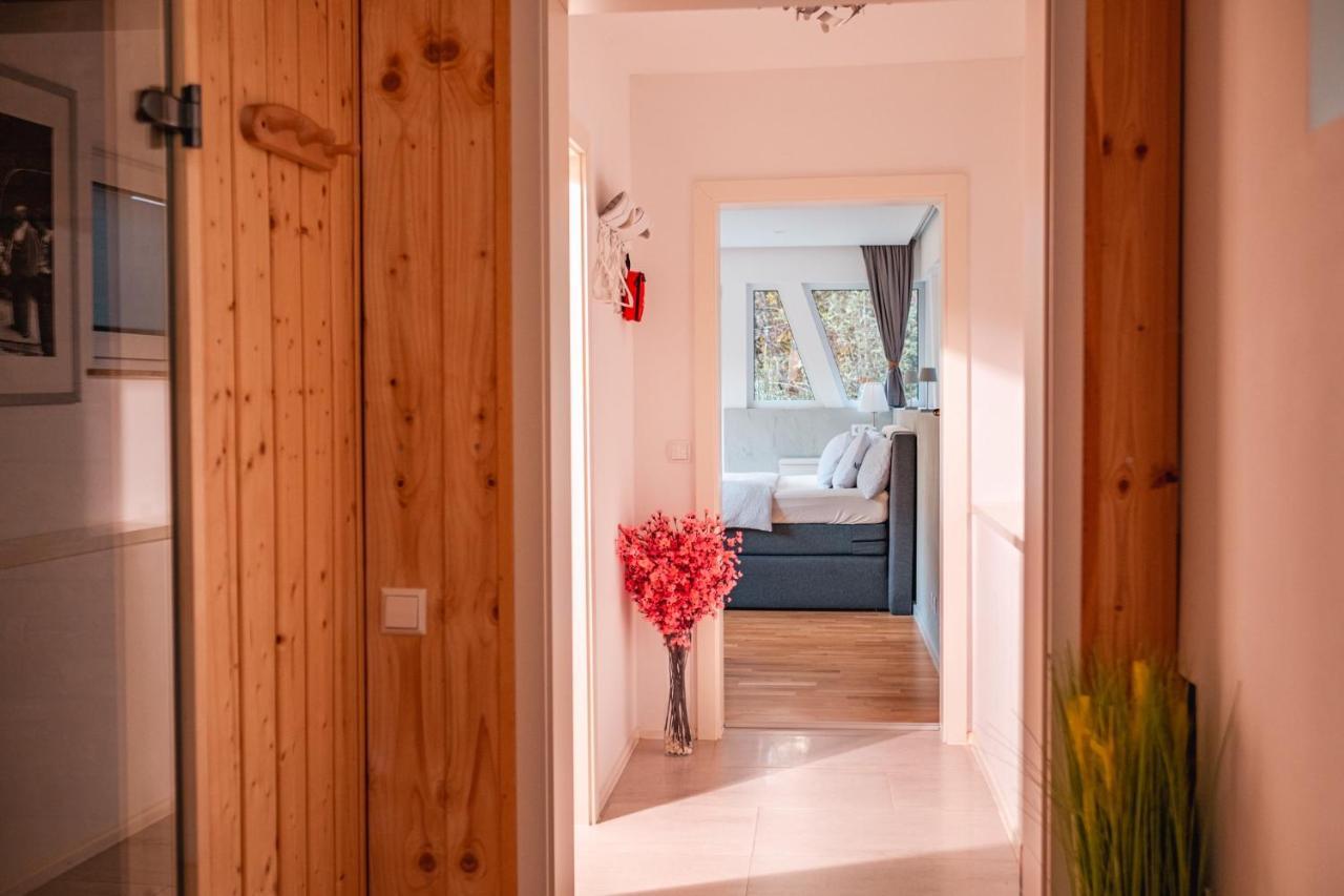 Bungalow im Schwarzwald auf wunderschönem Anwesen Neubulach Exterior foto